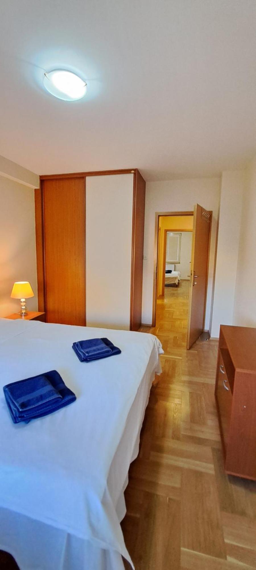 Golden Delight Central Apartment スコピエ エクステリア 写真