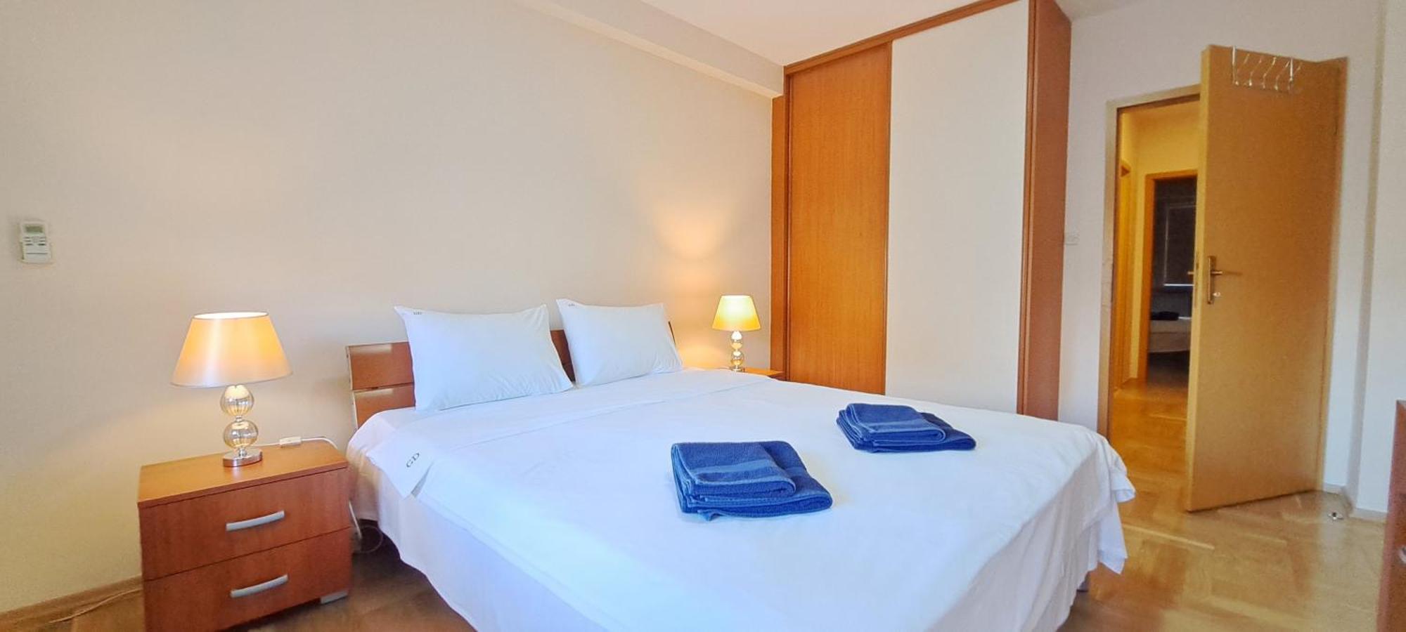 Golden Delight Central Apartment スコピエ エクステリア 写真
