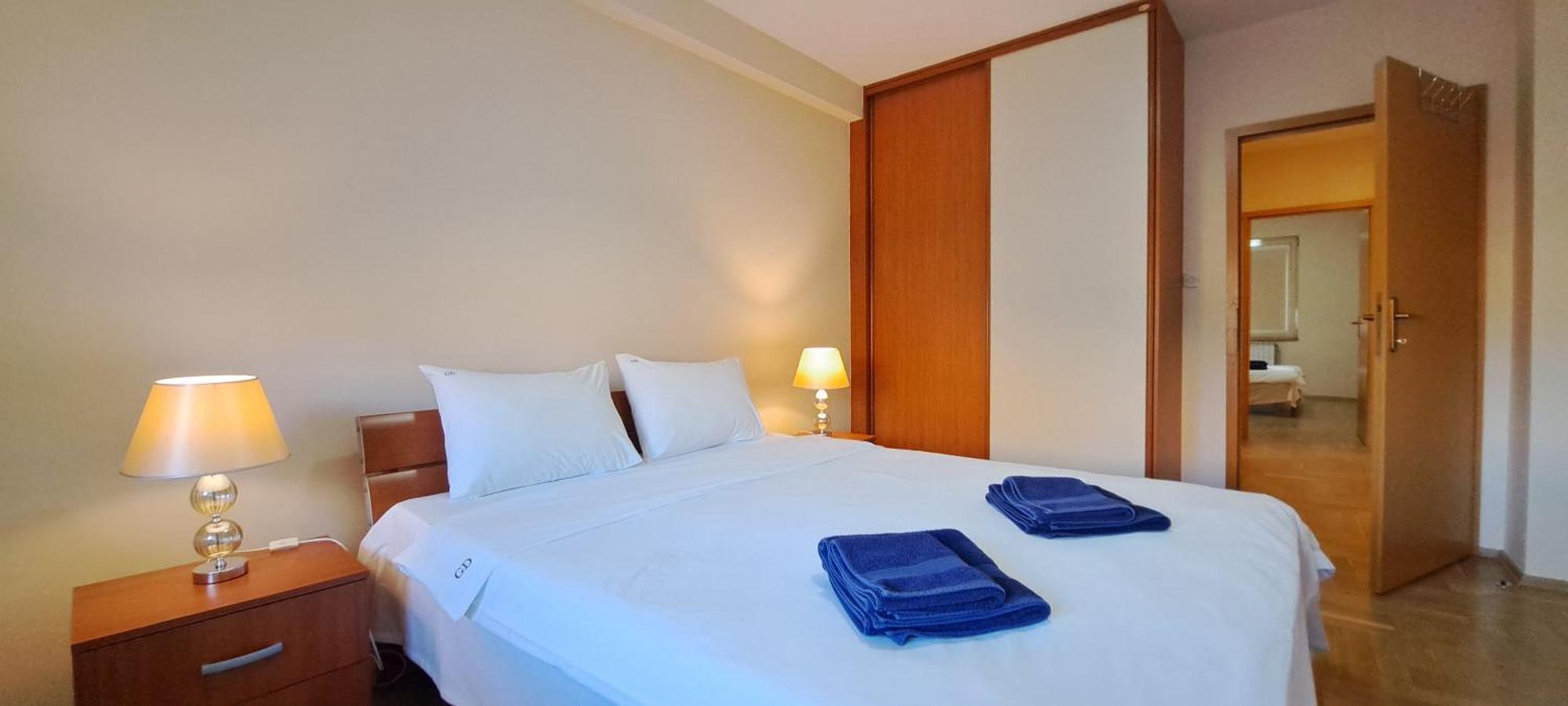 Golden Delight Central Apartment スコピエ エクステリア 写真