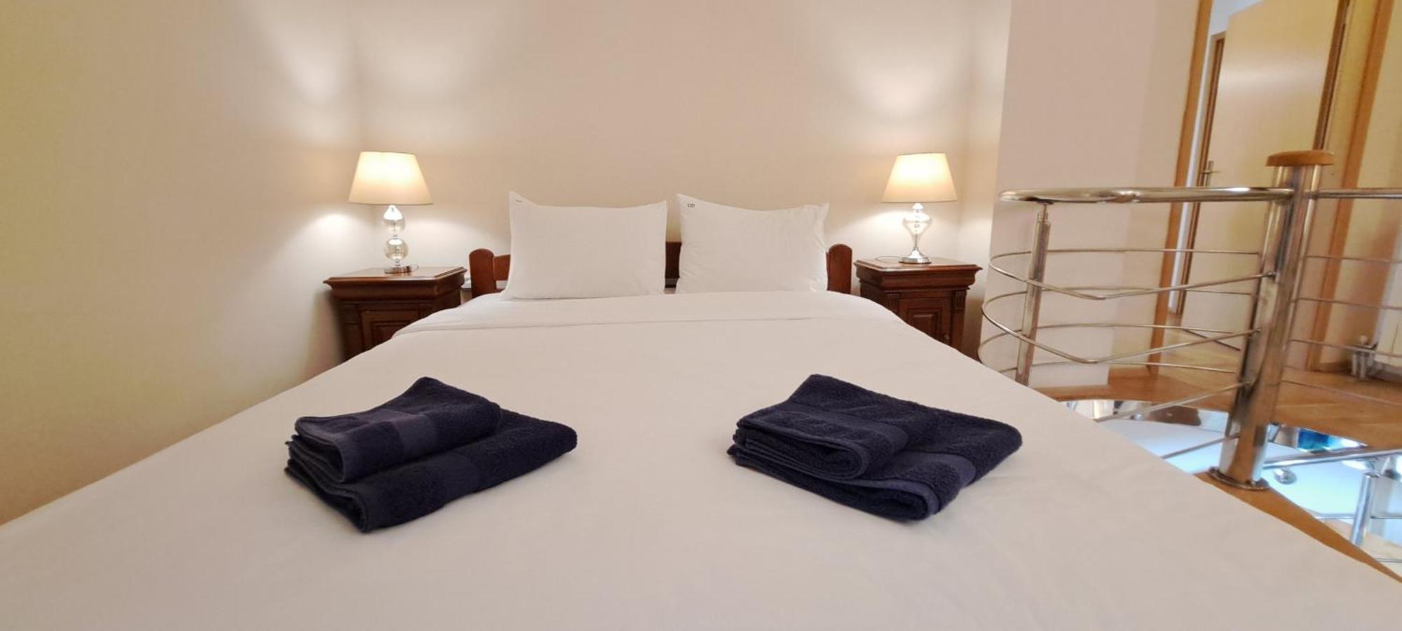 Golden Delight Central Apartment スコピエ エクステリア 写真