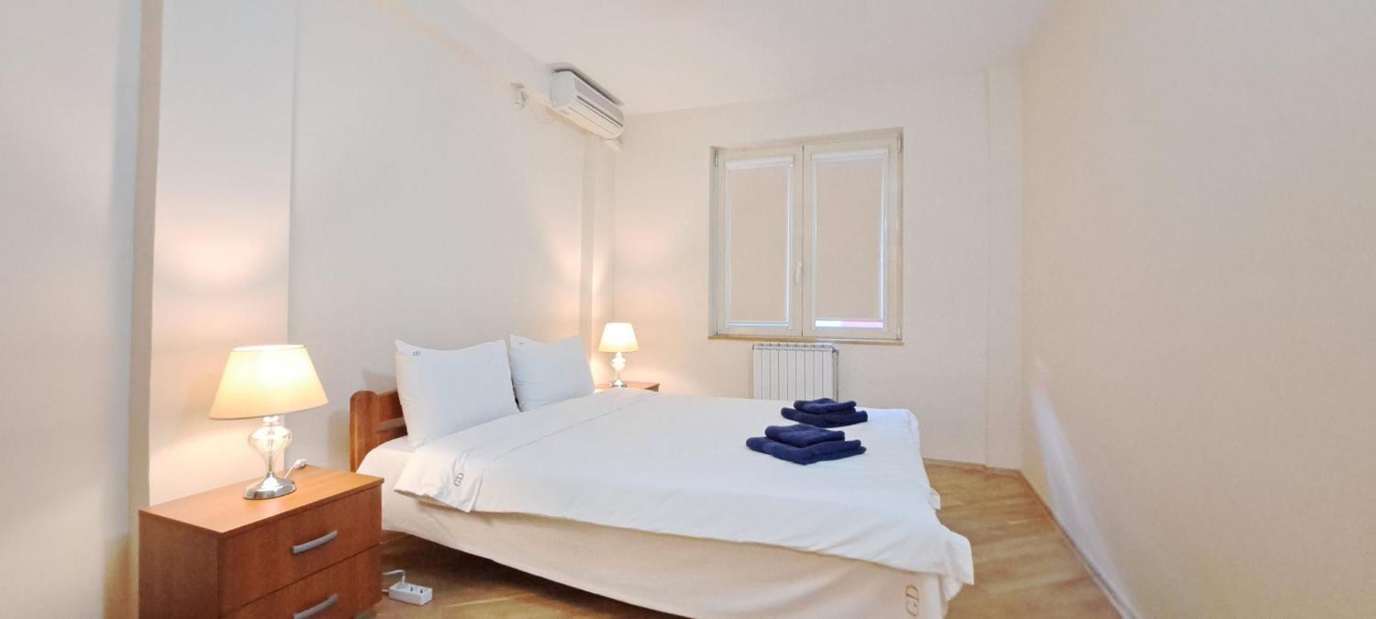 Golden Delight Central Apartment スコピエ エクステリア 写真